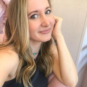 Meet your Posher, Allison